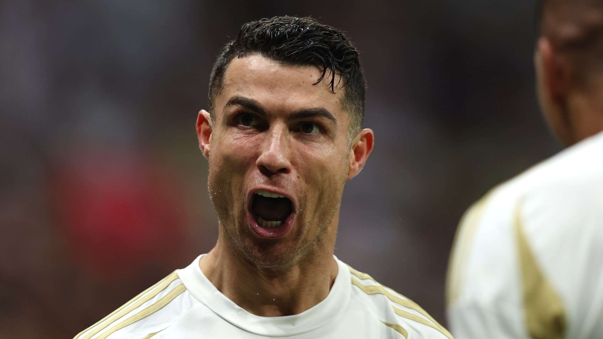 表现吸引了 表现吸引了